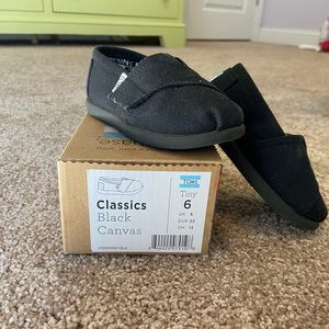 Classic Black Canvas Toms